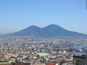 New panoramic apartment - half way Center-Vomero district